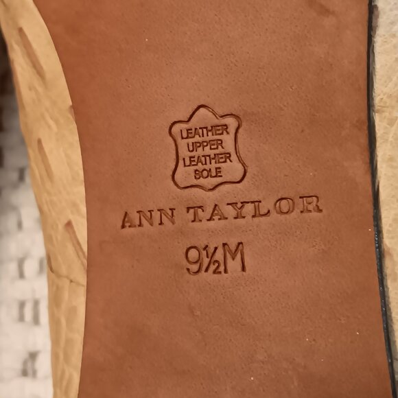 Ann Taylor women's beige leather croc embossed peep toe high heel shoes sz 9.5 M - Picture 13 of 13